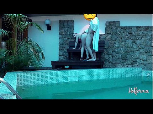 ❤️ Šef poziva sobaricu na bazen, ali nije mogao odoljeti vrućini ❤️ Jebeni video na hr.sexeey.ru ❌