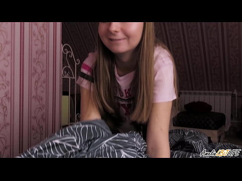 ❤️ Blondie duboko siše svog BFF-a i dobiva spermu u usta ❤️ Jebeni video na hr.sexeey.ru ❌